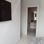 Luxury With Heated Pool, Jacuzzi & Rooftop Lounge Βίλα Τορεβιέχα