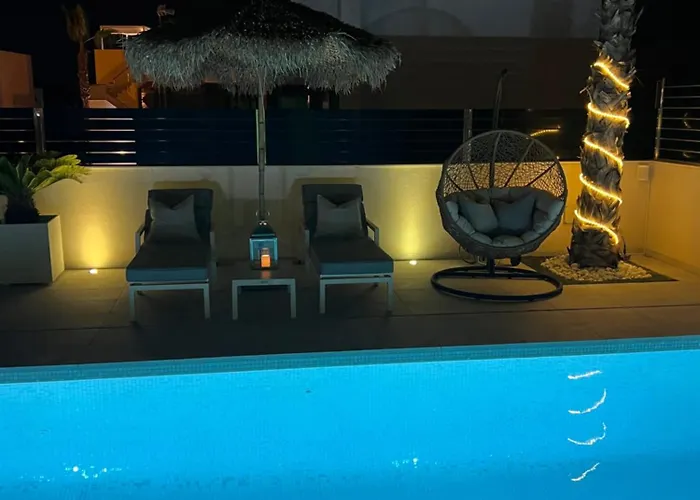 Вилла Luxury Villa-private Heated Pool And Jacuzzi-pmt22 Торевьиа