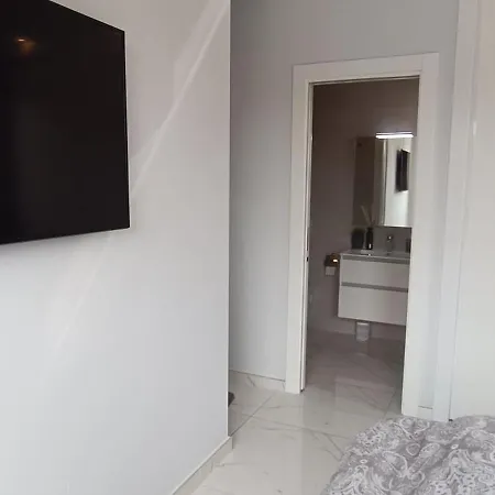 Pmt22 - Luxury With Private Heated Pool And Jacuzzi فيلة تورّيفيِخا