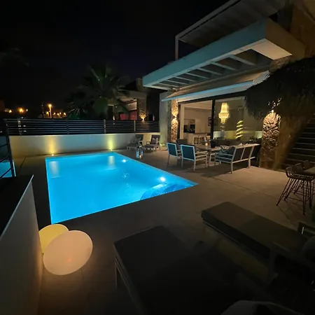 فيلة Pmt22 - Luxury With Private Heated Pool And Jacuzzi تورّيفيِخا