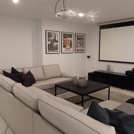 فيلة Pmt22 - Luxury With Private Heated Pool And Jacuzzi تورّيفيِخا