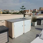 Luxury With Heated Pool, Jacuzzi & Rooftop Lounge Villa