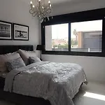 Villa Luxury With Heated Pool, Jacuzzi & Rooftop Lounge
